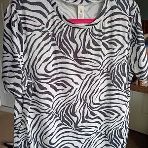 bloom Black and White Zebra-Stripe Top